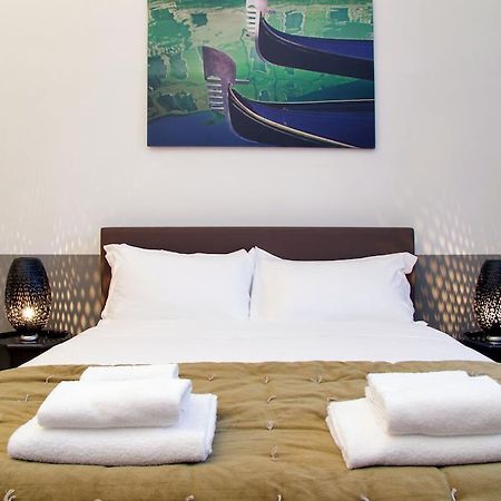 Appartement Da Sabrina Cavour 57 à Rome Extérieur photo
