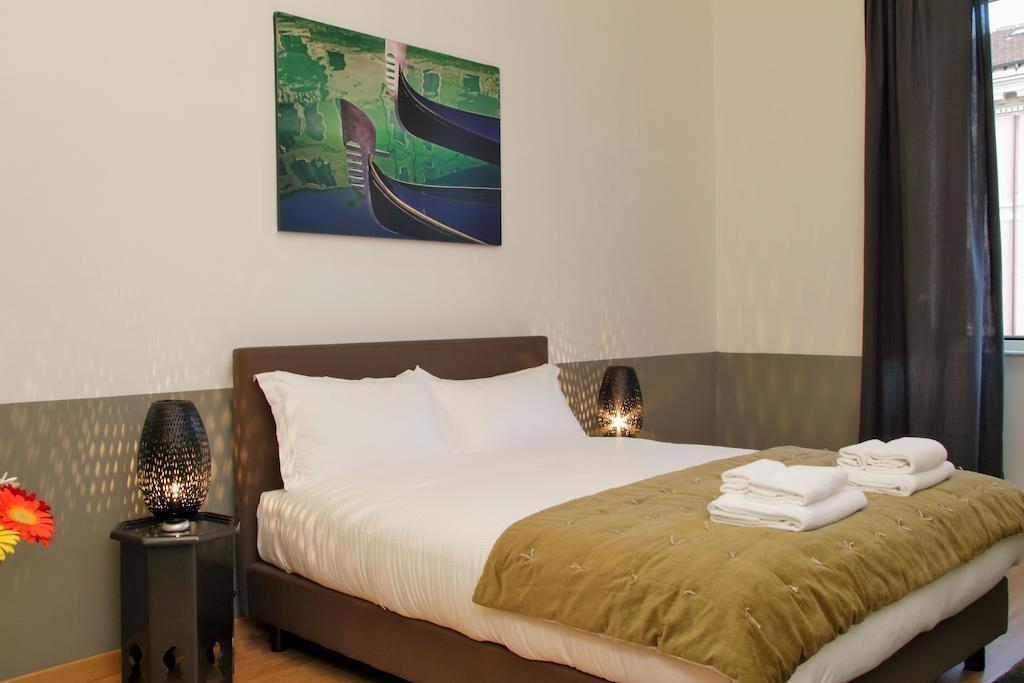 Appartement Da Sabrina Cavour 57 à Rome Chambre photo